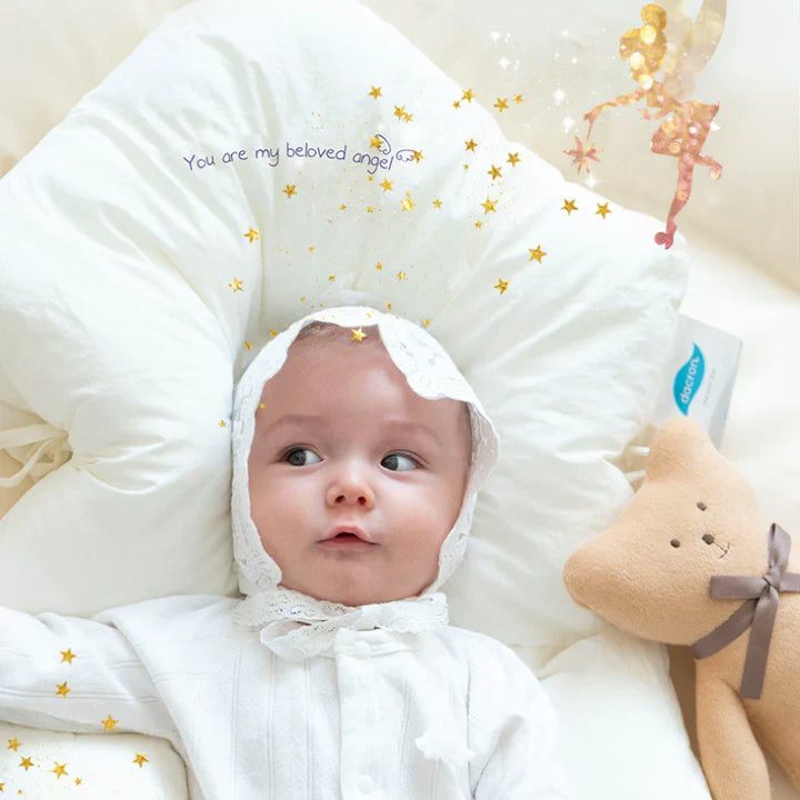 Hypoallergenes ergonomisches Baby-Kopfkissen, weich und atmungsaktiv, ideal für empfindliche Haut, unterstützt Kopf und Nacke