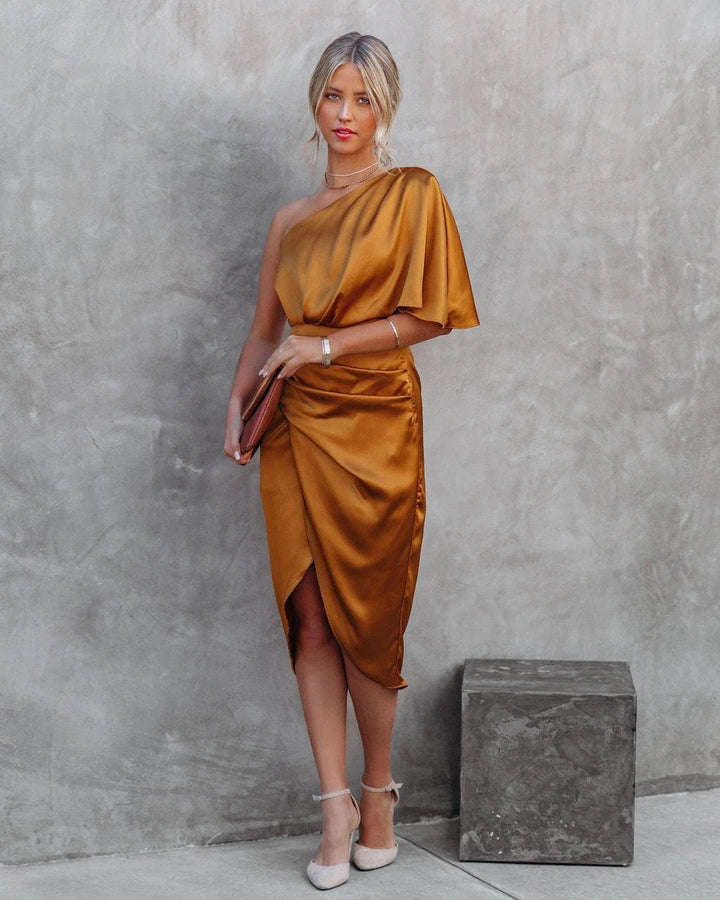 Elegantes festliches Damenkleid in Blau mit asymmetrischem Träger