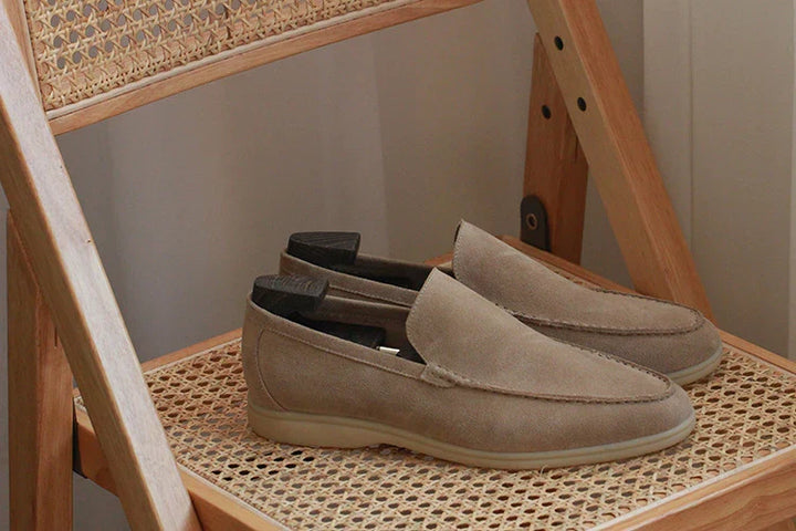 Detailansicht der Naht und Verarbeitung des Loafers