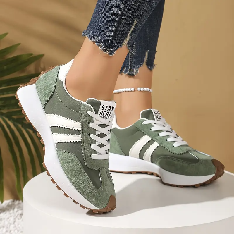 Ergonomische Damen-Komfortschuhe: Orthopädische Sneaker mit Dämpfung für gesunde Füße & guten Halt.