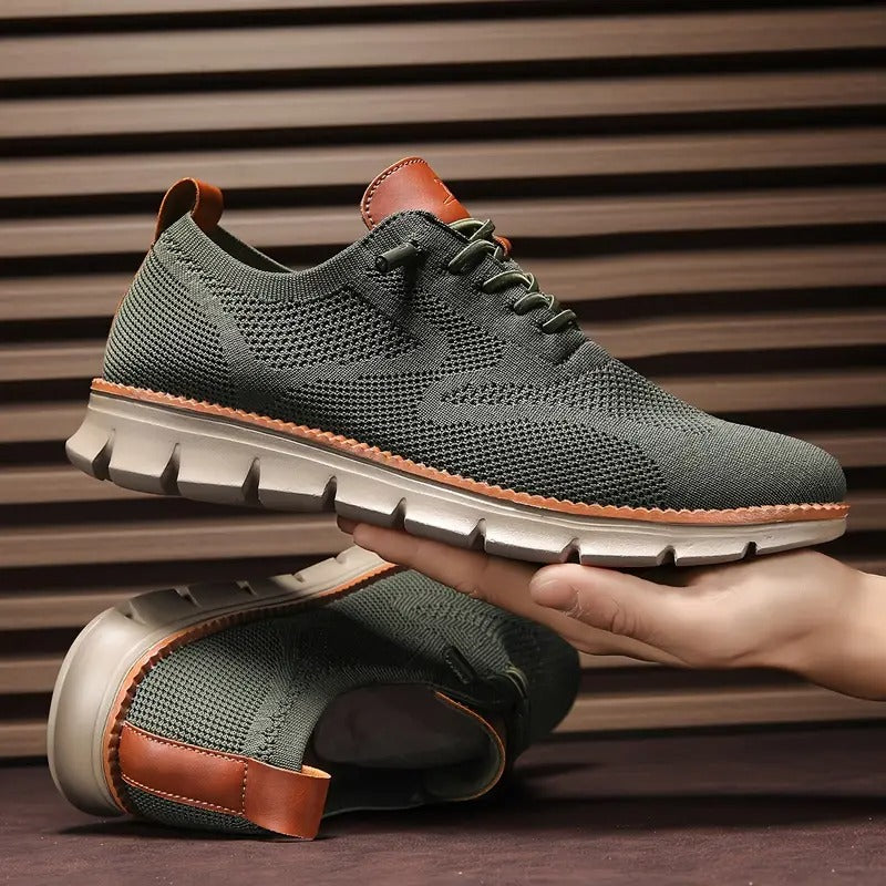 Vielseitige orthopädische Herren-Sneaker als Alltagsschuhe oder Sportschuhe, bequem & stützend.