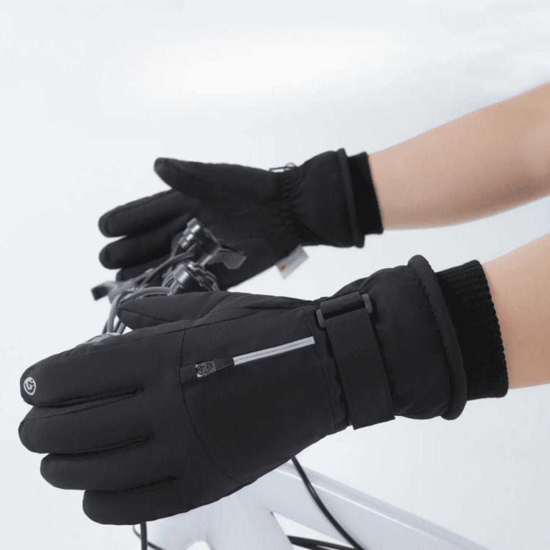 Innenansicht der extrem warmen Thermohandschuhe. Weiches Futter und wasserdichte Membran für optimalen Kälteschutz.