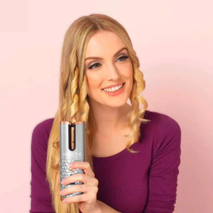 "Kabelloser Lockenstyler für perfekte Locken, tragbar und wiederaufladbar, ideal für leichtes und schnelles Haarstyling."