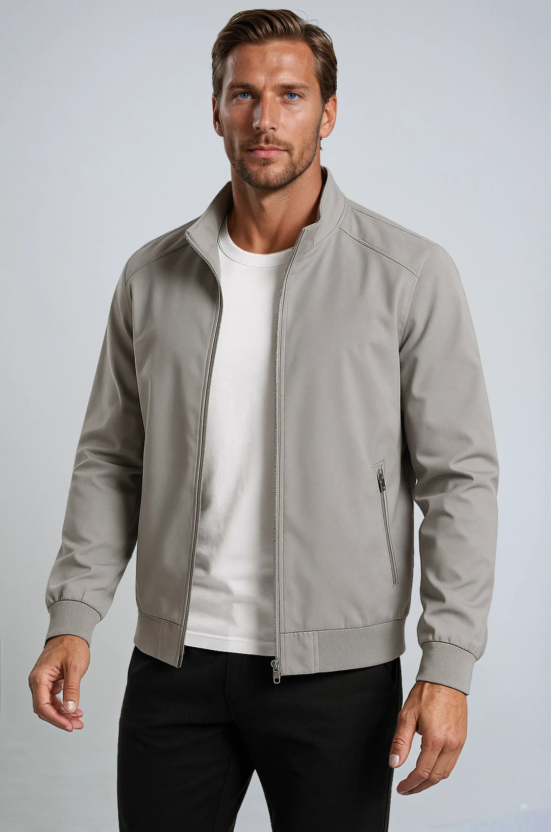Klassische graue Herren Bomberjacke. Leichte, vielseitige Übergangsjacke für stilvolle Alltagslooks.