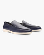 Marineblau