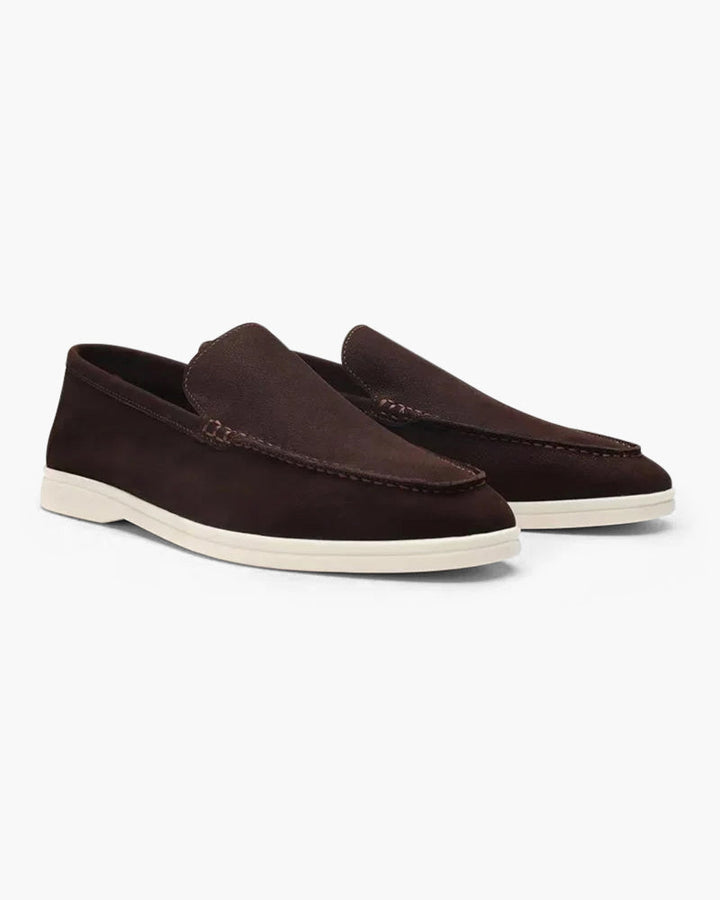 Edle Herren Business-Schuhe: klassische Mokassins Slipper, die Eleganz und Professionalität vereinen. Ideal fürs Büro.