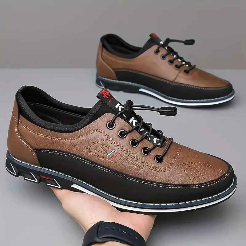 "Klassische Oxford-Schuhe aus Leder, elegantes Design, in hellem Braun, perfekte Wahl für Stil und Komfort."