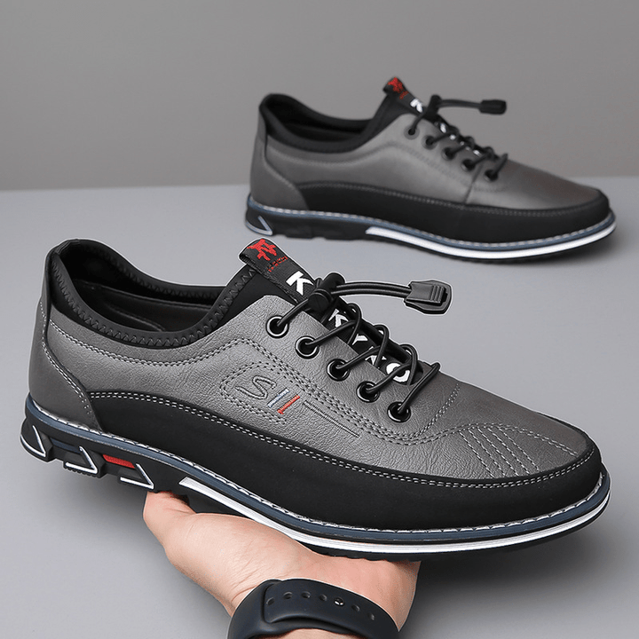"Klassische Oxford-Schuhe aus Leder, elegantes Design, in hellem Braun, perfekte Wahl für Stil und Komfort."