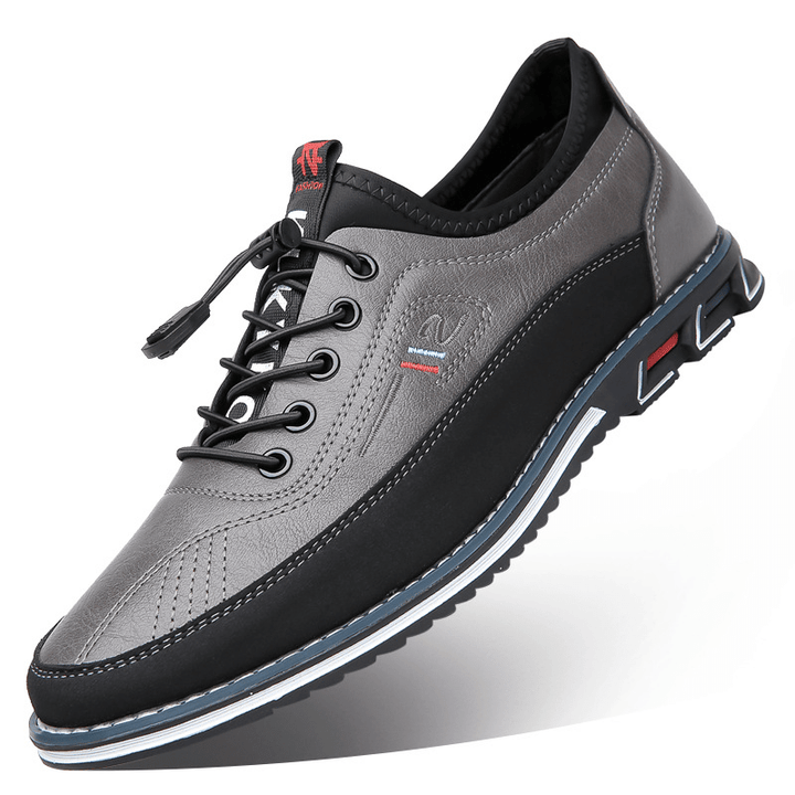 "Klassische Oxford-Schuhe aus Leder, elegantes Design, in hellem Braun, perfekte Wahl für Stil und Komfort."