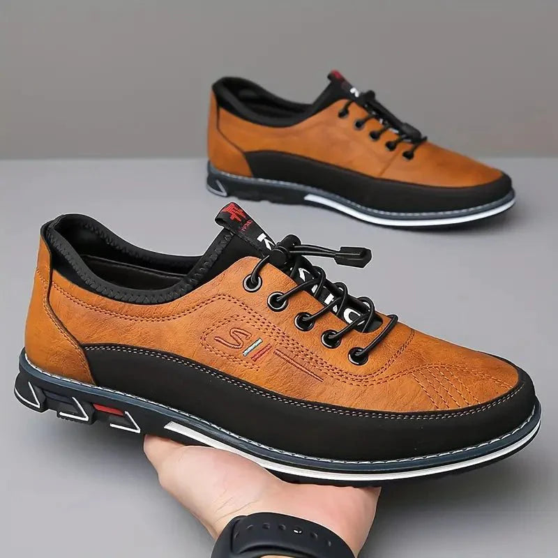 "Klassische Oxford-Schuhe aus Leder, elegantes Design, in hellem Braun, perfekte Wahl für Stil und Komfort."