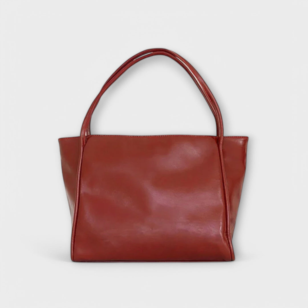 Modische rote Sommertasche, minimalistisch und elegant, vielseitige Damen-Schultertasche für den Sommer.