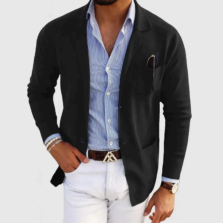 Klassischer blauer Herren Einreiher-Blazer, ideal für Business & smarte Freizeit. Ganzjahres-Herrenmode.