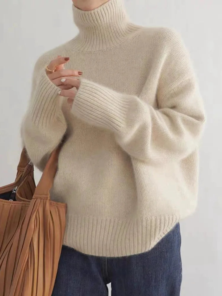 Kuscheliger Damen Rollkragenpullover, elegant und warm für Herbst & Winter.