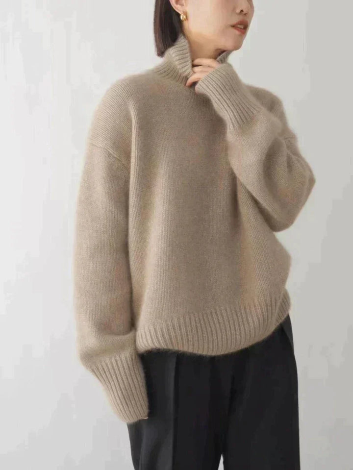 Weicher, luxuriöser Damen Rollkragenpullover aus Strick, kuschelig und warm für Herbst/Winter.