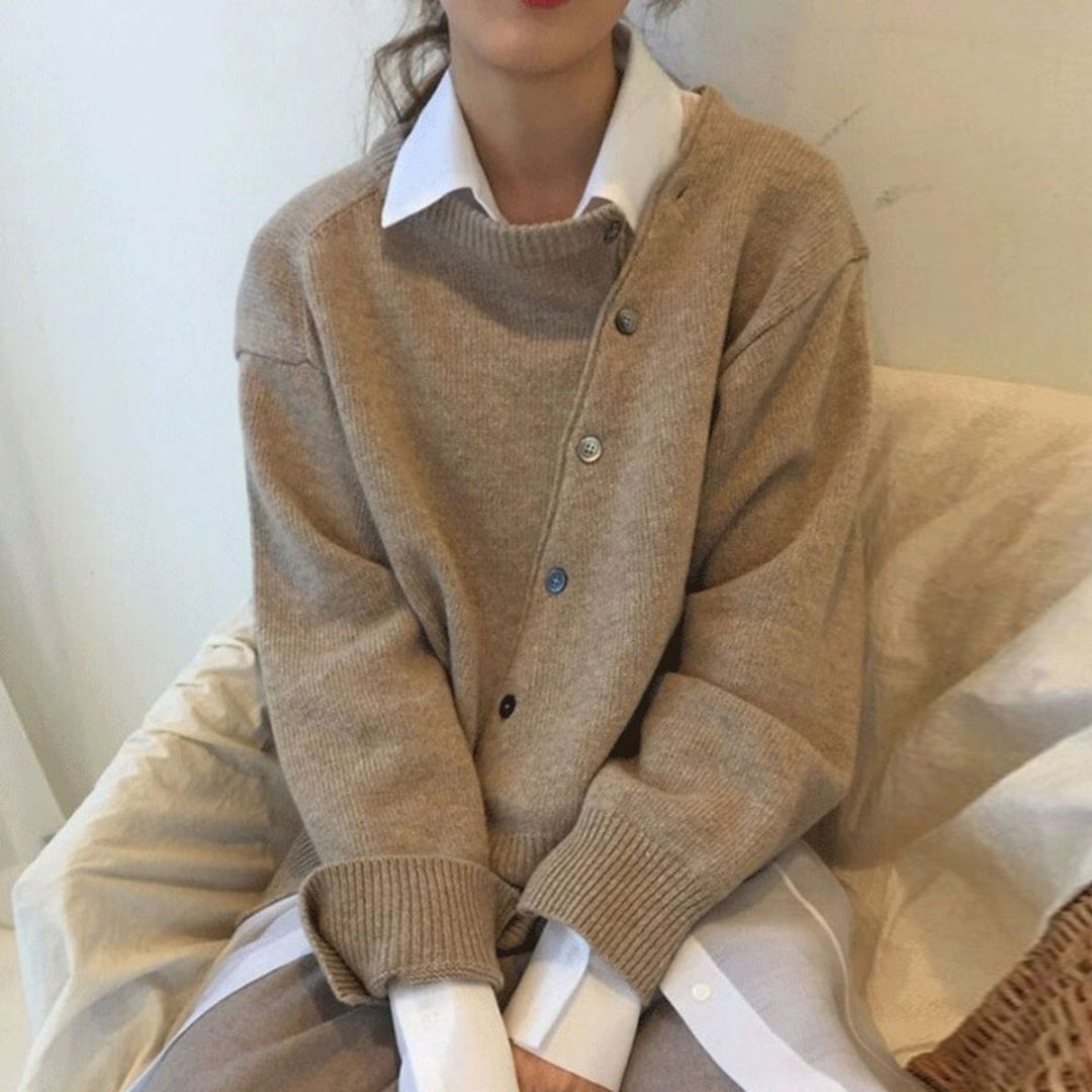 Kuscheliger Damen Winter Pullover mit eleganten Knöpfen; modisches Langarm-Oberteil für Damen.