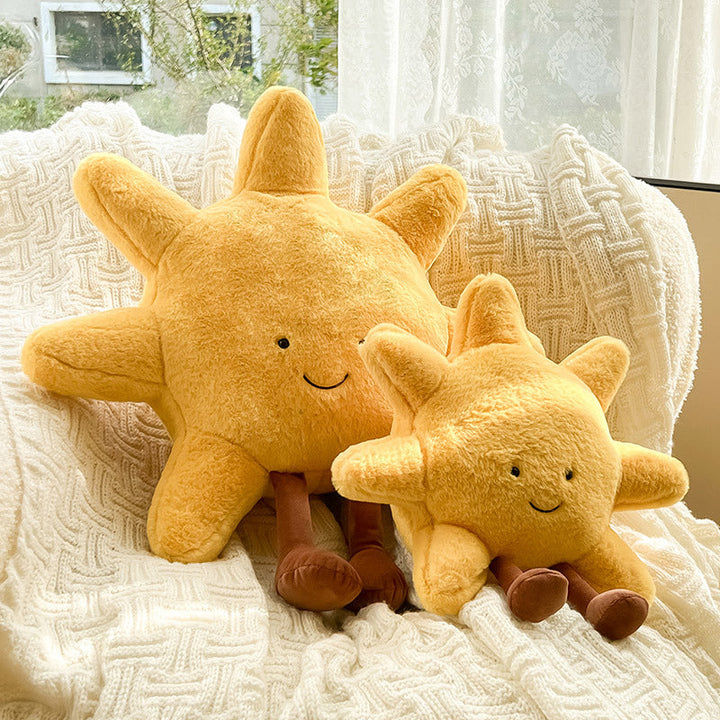 "Kuscheliges Deko-Kissen aus Polyester mit Sonne-Mond-Motiv in magischem Design für ein beruhigendes Zuhause."