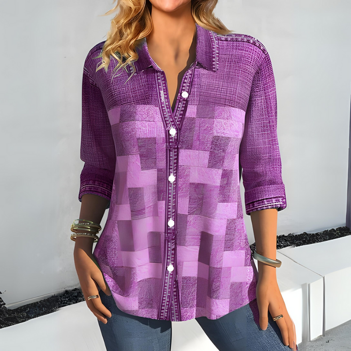 Zeitlose Damen Karobluse, locker geschnitten für Freizeitmode. Lässige Button-up Herbstbluse für stilvolle Outfits.