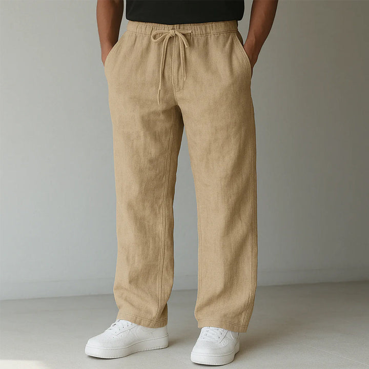 Herren Relaxed-Fit Hose mit geradem Schnitt, praktischen Seitentaschen für lässige Alltagslooks.