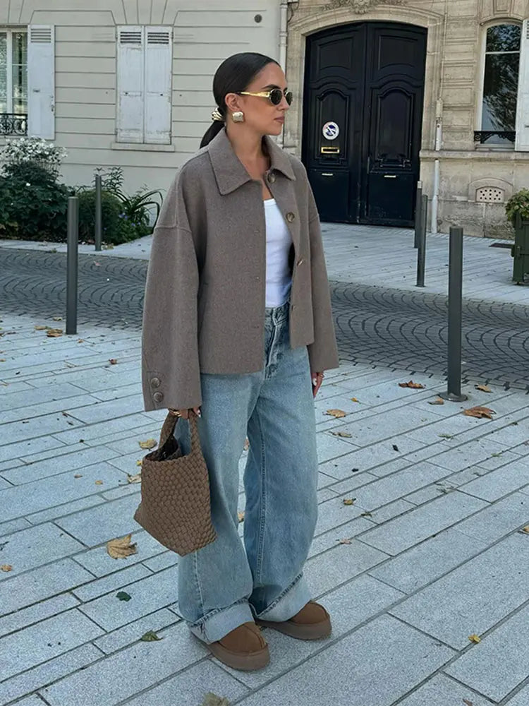 Stilvolle Übergangsjacke für Damen, locker geschnitten. Perfekt als bequemer Begleiter für jeden Tag.