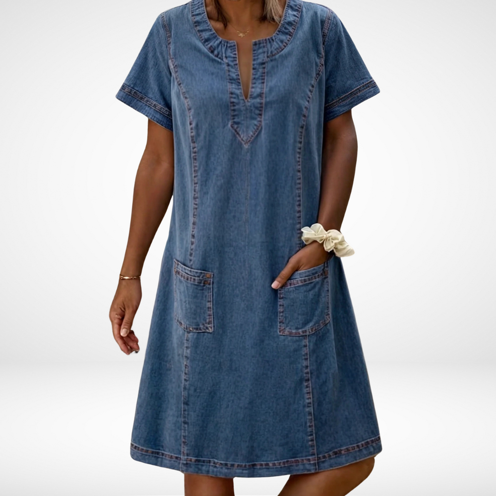 Bequemes, lockeres Damen Freizeitkleid in Blau, ideal als Sommerkleid mit stylischen Taschen.