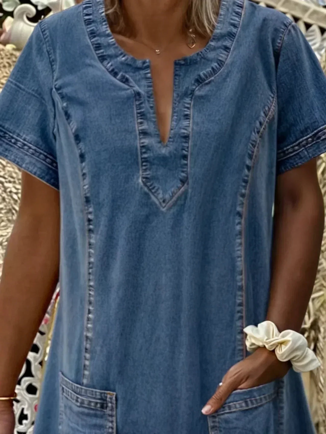 Blaues Damen Sommer- & Freizeitkleid: lässig, bequem, mit praktischen Taschen. Ideal für den Urlaub.