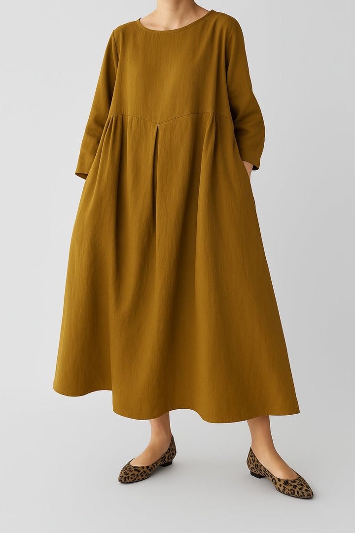 Fließendes, bequemes Damen Midikleid mit eleganten Vorderfalten. Ideal als lässiges Sommer- oder Freizeitkleid.