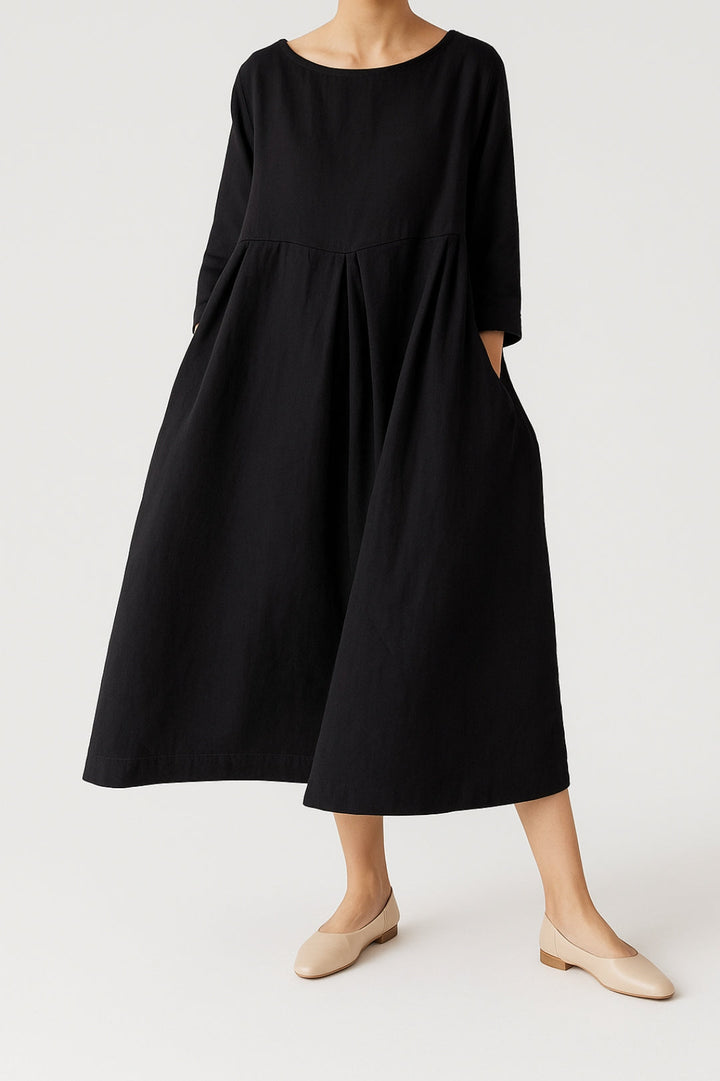 Modisches Damen Sommerkleid, Midilänge, mit stylischen Vorderfalten. Komfortabel & elegant für jeden Anlass.