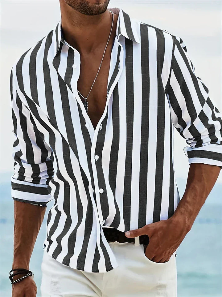 Stylisches Herren Sommerhemd gestreift, kurzärmlig, bequem für Urlaub, Strand und lässige Anlässe.