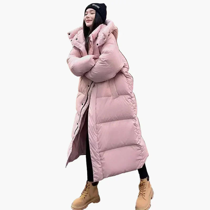 Langer Oversized Steppmantel für Damen, ideal für stilvollen Kälteschutz im Winter. Komfortable Winterjacke.