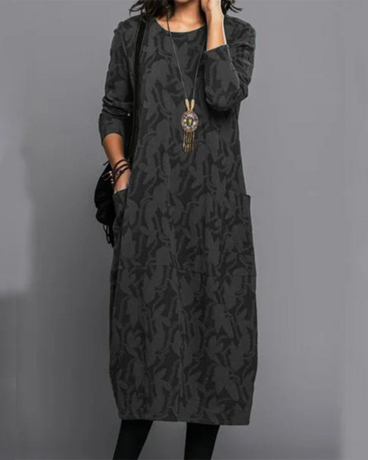 Modisches Damen Langarm Maxikleid für den Winter, mit praktischen Taschen, perfekt für Komfort und Stil.