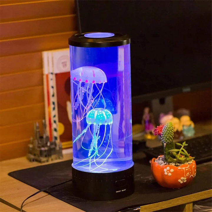 LED-Lavalampe mit schwebenden Quallen und Farbwechsel, ideal zur Entspannung im Wohn- oder Schlafzimmer.