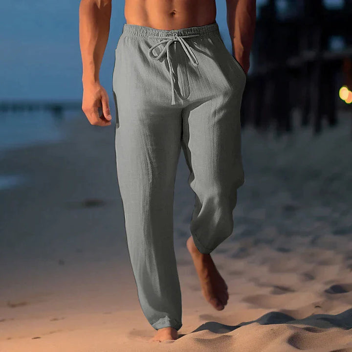 Leichte, atmungsaktive Herren Sommerhose für warme Tage, perfekt für Freizeit & Alltag, in modernem Schnitt.