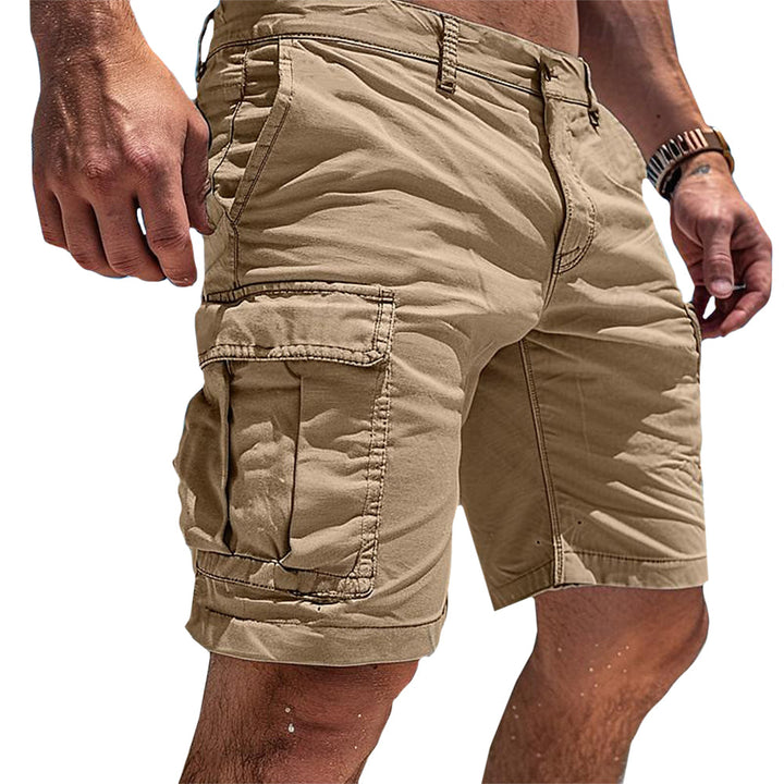 Herren Cargo-Shorts James in Beige – leichte Stoffhose für Sommer und Abenteuer, mit praktischen Seitentaschen und bequemem Schnitt.