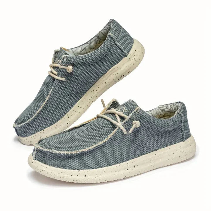 "Leichte Herrenschuhe, bequeme Slip-Ons, optimale Luftzirkulation, ideal für den Alltag und lange Spaziergänge."