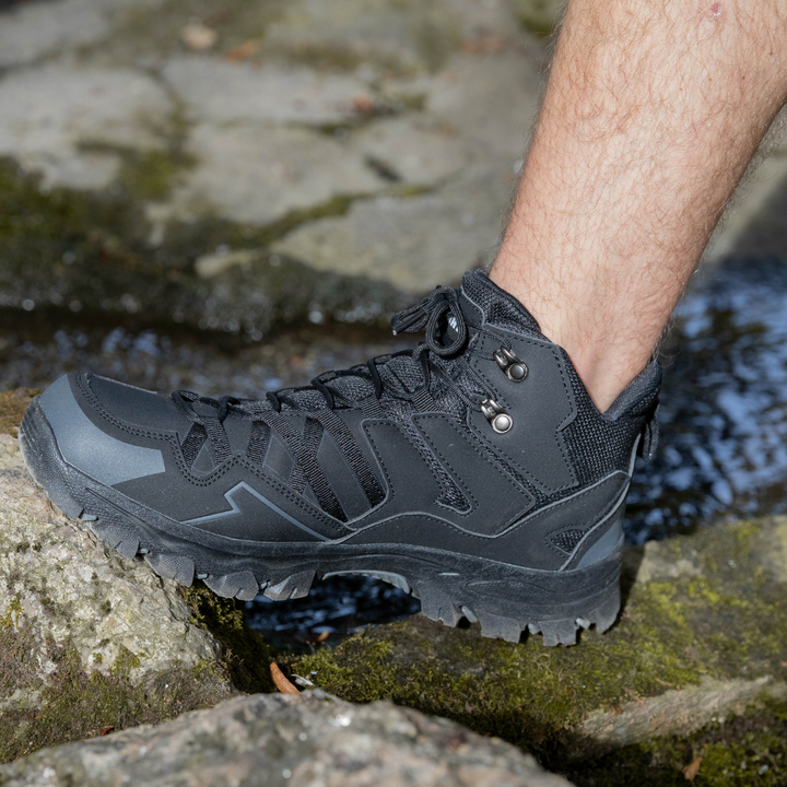 Leichte orthopädische Wanderschuhe für Damen mit abnehmbarem Riemen, rutschfester Sohle und wasserfester Oberfläche.