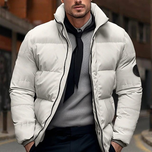 Elegante Herren Steppjacke mit Stehkragen für Herrenmode, perfekt als Freizeitjacke und für Outdoor.