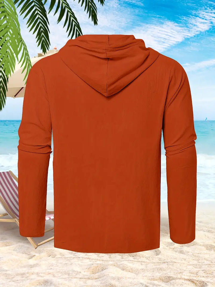 Vielseitiges Herren Shirt mit Kapuze, ideal für den Sommer. Atmungsaktiv & bequem.