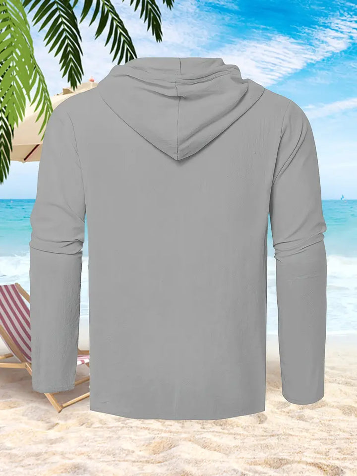 Sommerliches Button-Down Kapuzenhemd für Herren, leicht und modisch.
