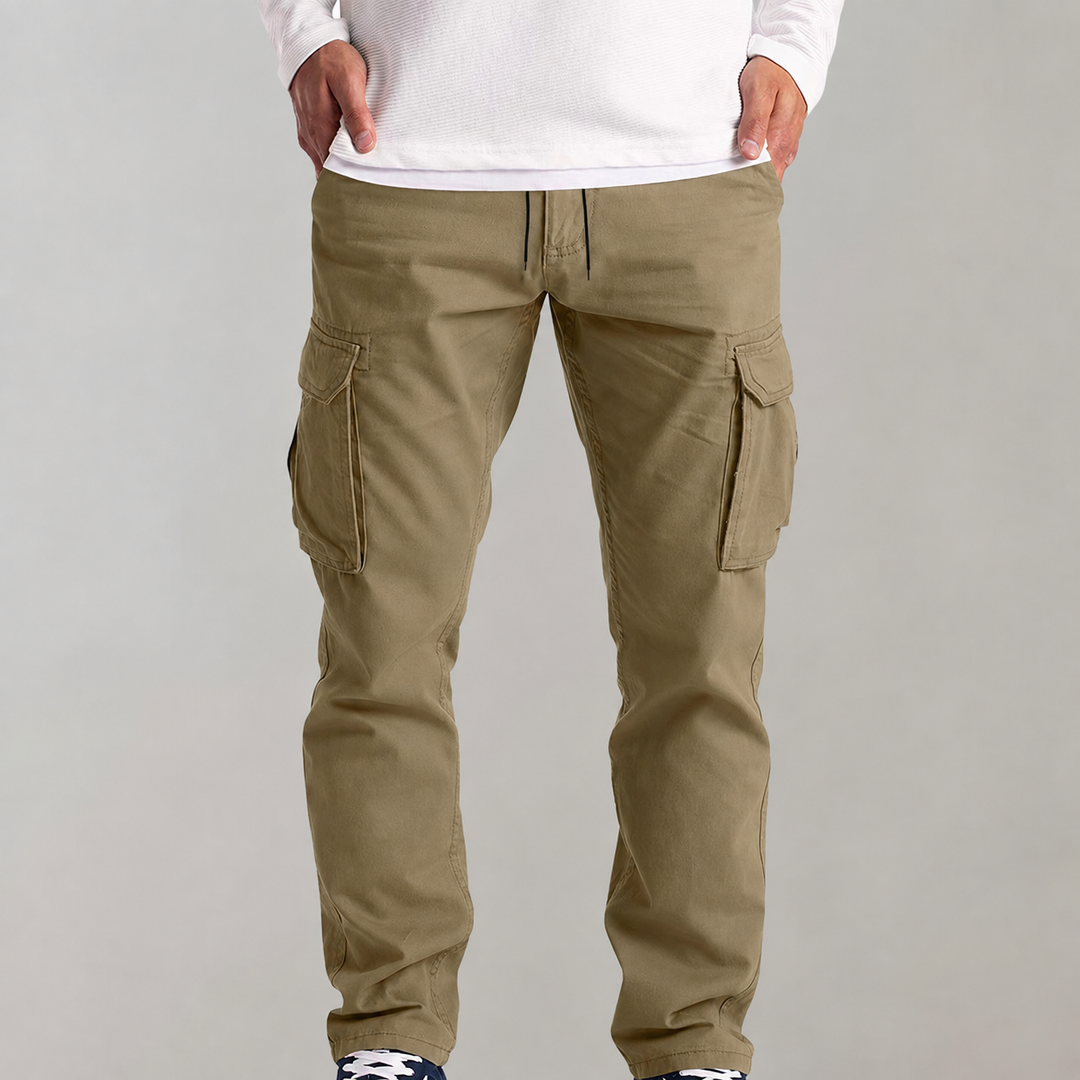 Lässige Herren Cargohose in Beige für Herren, lockerer Schnitt mit großen Taschen, perfekt für jeden Tag.