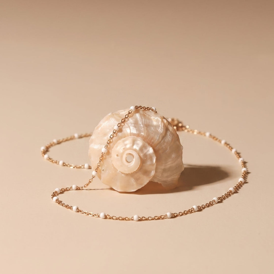 Edle Damen Goldkette (weiß), Choker mit Perlen-Look aus Edelstahl, hypoallergen.