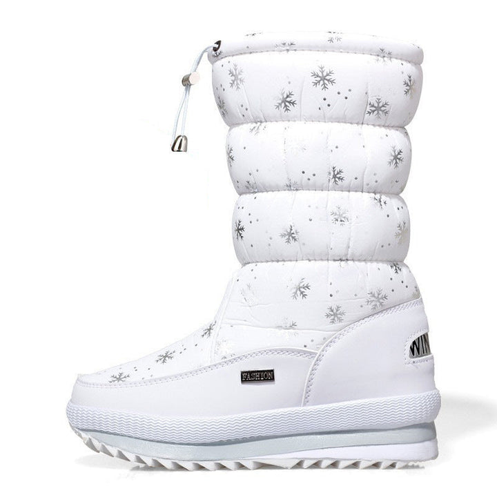 Warme Damen Winterstiefel mit Profilsohle, bieten Komfort und Sicherheit bei Kälte.
