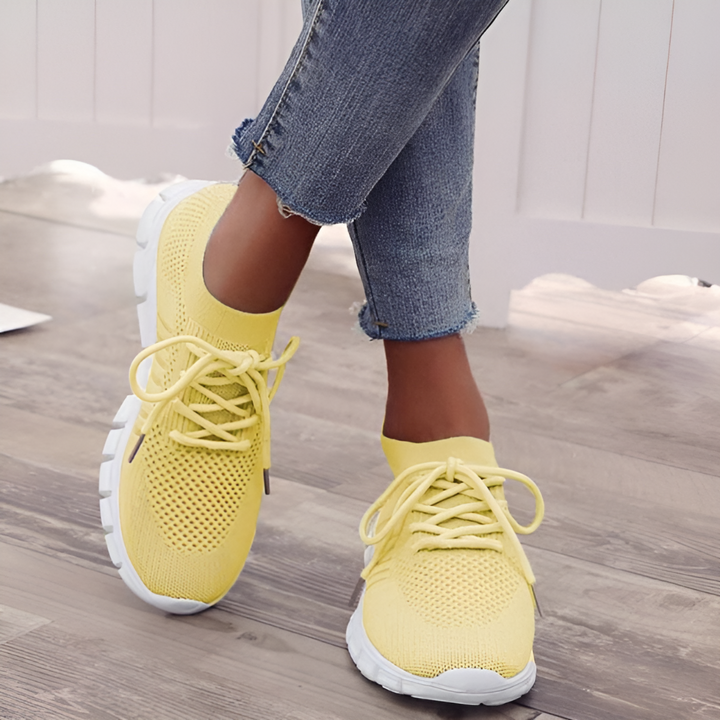 Livia Sneaker in frischem Gelb, ideal für sommerliche Outfits