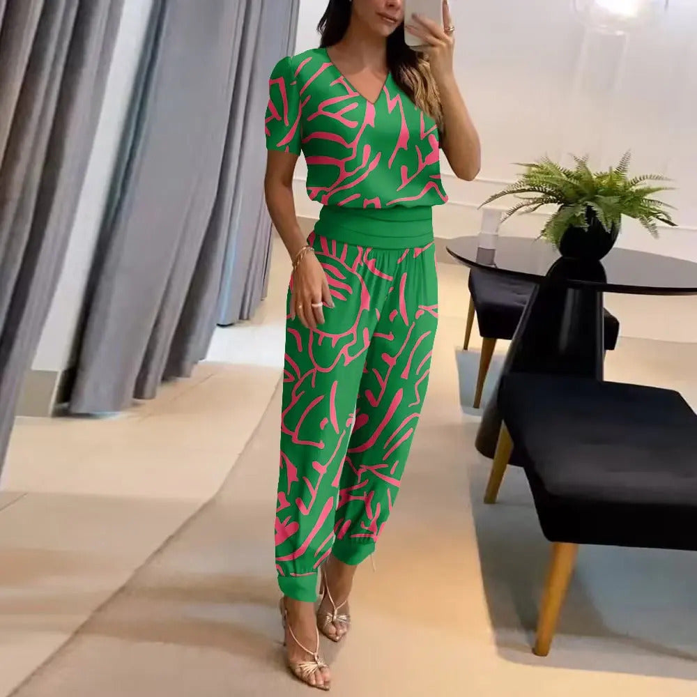 Lockerer, bedruckter Damen Overall. Vielseitiger, eleganter Jumpsuit für Sommer & Frühling. Bequemer Freizeit-Einteiler.