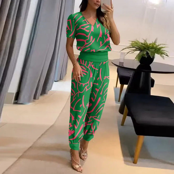 Lockerer, bedruckter Damen Overall. Vielseitiger, eleganter Jumpsuit für Sommer & Frühling. Bequemer Freizeit-Einteiler.