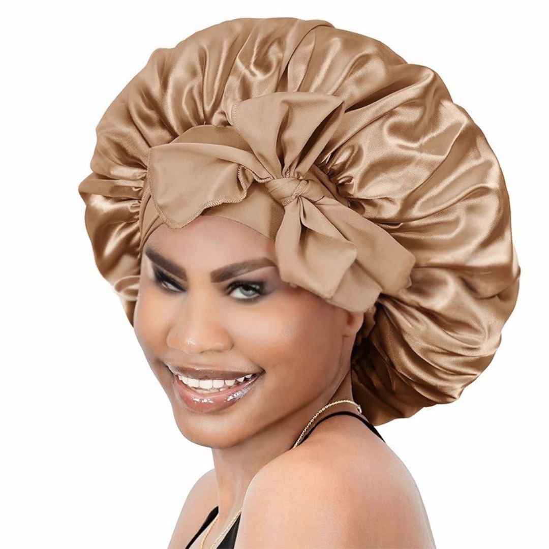 "Luxuriöse seidene Schlafhaube in elegantem Design, schützt und pflegt Haare über Nacht, ideal für gesunde Haarpflege."