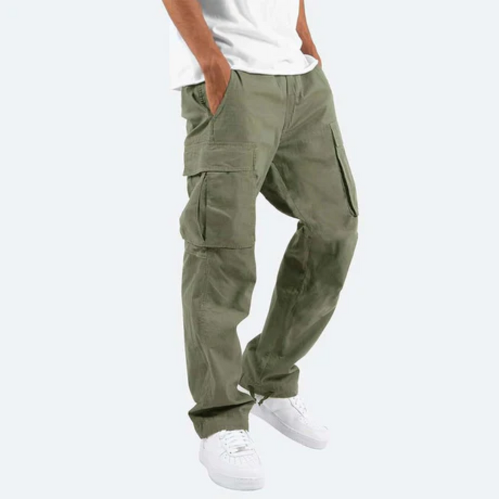 Vielseitige Herren-Cargohose mit Multitaschen, ideal für Outdoor & den aktiven Alltag.