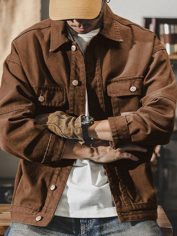 Moderne Retro Freizeitjacke für Herren, kombiniert Komfort mit langlebigem Cargostil.