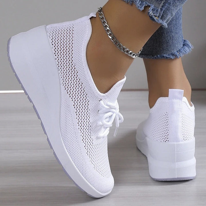 Komfortable Damen Sneaker mit Fußgewölbestütze, orthopädisch, leicht und bequem.