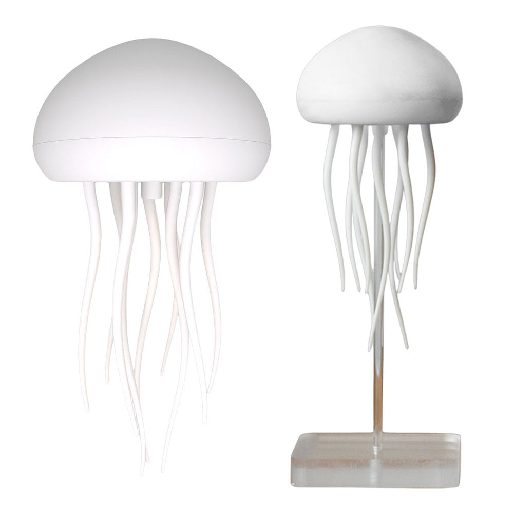 "Mehrfarbige Nachtlampe mit schwimmenden Quallen für beruhigendes Licht und entspannende Atmosphäre im Raum."