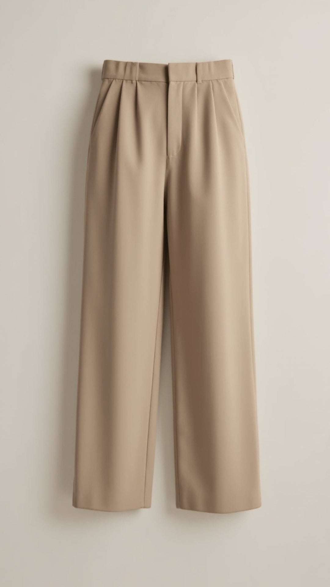 Komfortable und stilvolle Melanie Hose: Weites Bein, hohe Taille. Perfekt als Bürohose oder Casual.